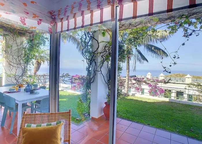 The Jasmin House By Lovelystay